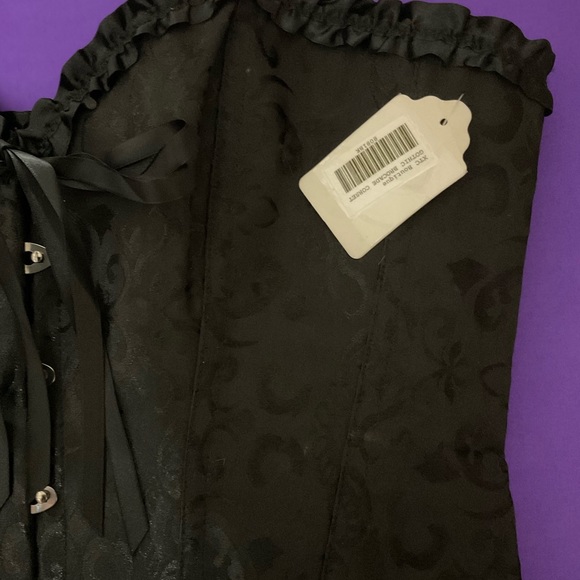 Black Bustier - Picture 6 of 7